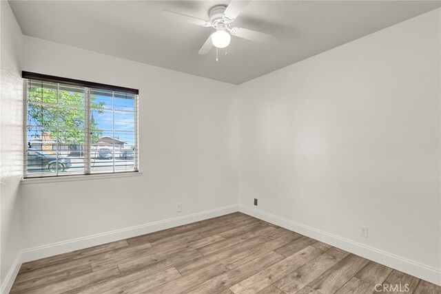 992 Redwood Ct, Corona, CA 92879 - photo 22