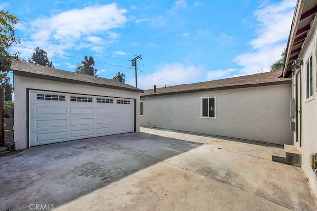 view of detached garage