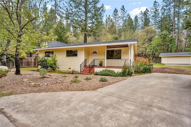 10005 Meadow Dr, Cobb, CA 95426 - view of front of property featuring fence, crawl space, and covered porch