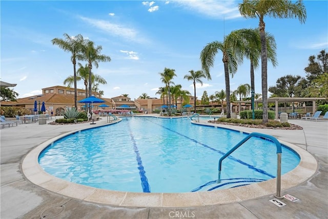 40310 Via Tonada, Murrieta, CA 92562 - pool with a patio area