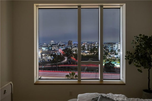 room details featuring a city view