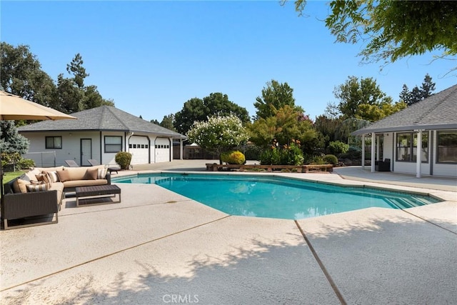 650 Crimson Ct, Chico, CA 95973 - view of pool featuring a patio area, an outdoor hangout area, and fence