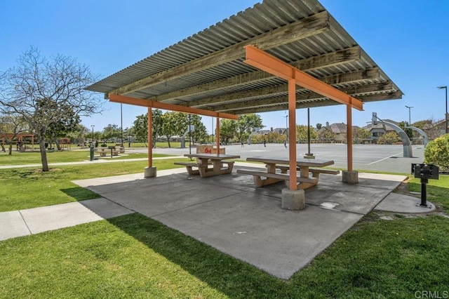 1450 Oakpoint Ave, Chula Vista, CA 91913 - view of community with a lawn and a gazebo
