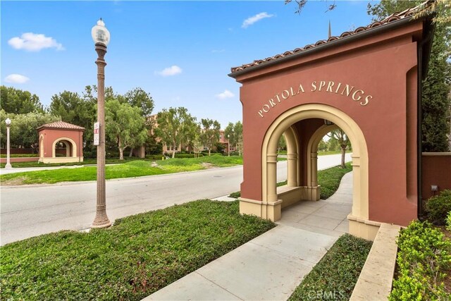 130 Borrego, Irvine, CA 92618 - view of community featuring a yard