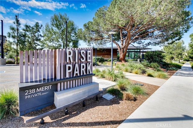 102 Pattern, Irvine, CA 92618 - view of community sign