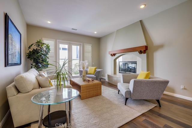 44 Water Lily Way, Coto De Caza, CA 92679 - living room featuring visible vents, baseboards, wood finished floors, and recessed lighting