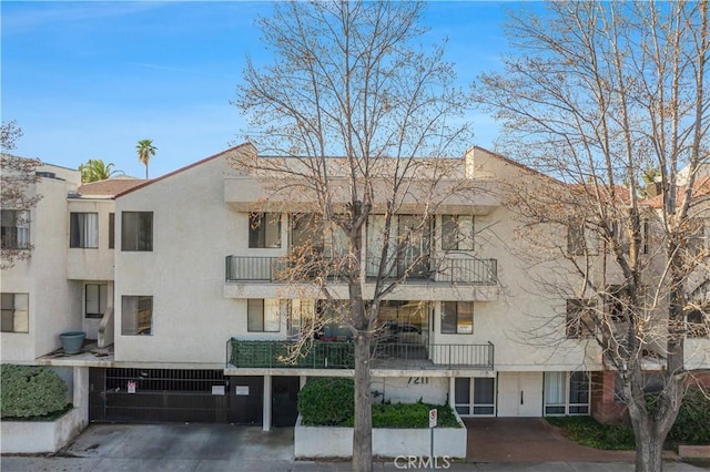7211 Cozycroft Ave Unit 19, Winnetka, CA 91306 - view of apartment building / complex