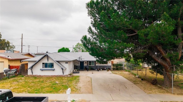 1924 Hunter Rd, Colton, CA 92324 - view of front of property with driveway and stucco siding