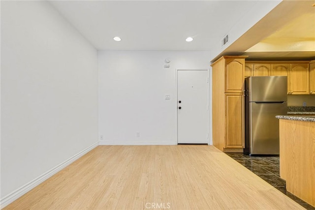 630 E Acacia Ave Unit 6, Glendale, CA 91205 - kitchen with visible vents, freestanding refrigerator, wood finished floors, baseboards, and recessed lighting