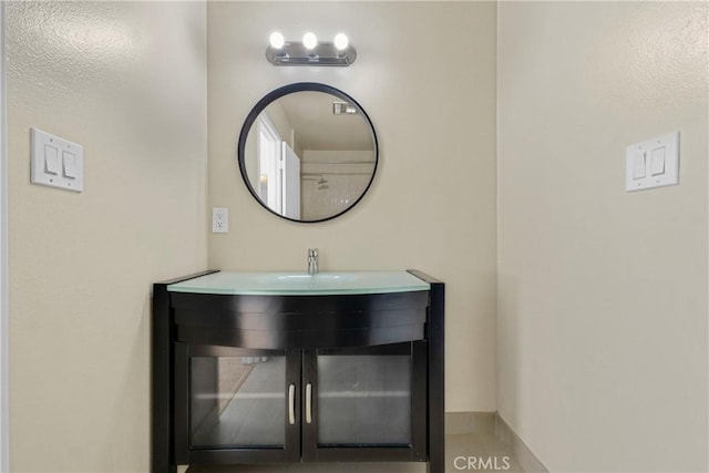 630 E Acacia Ave Unit 6, Glendale, CA 91205 - room details featuring vanity