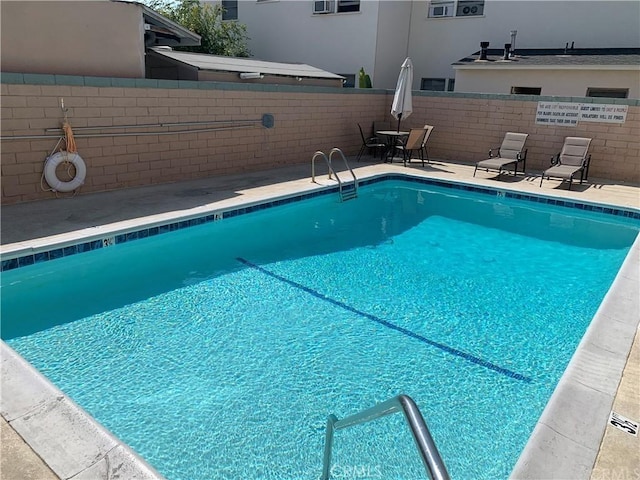 630 E Acacia Ave Unit 6, Glendale, CA 91205 - pool with a patio and fence