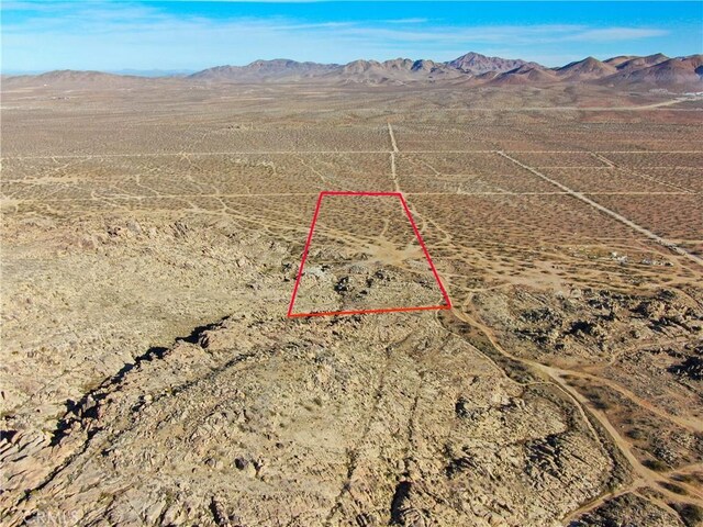 19011 Kensington St, Apple Valley, CA 92307 - photo 4