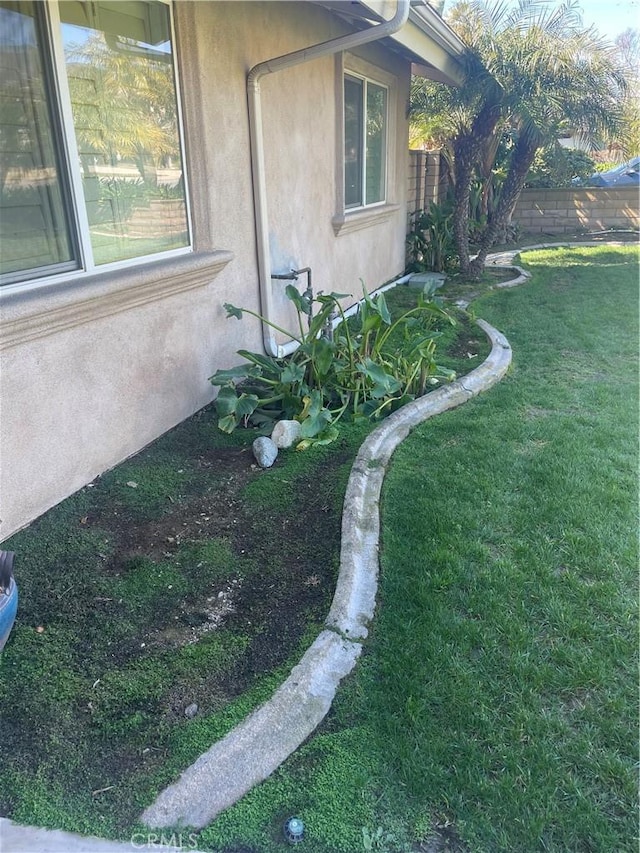 9033 Mandarin Ave, Rancho Cucamonga, CA 91701 - view of yard