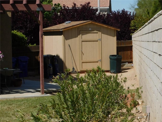 14131 Mare Ln, Victorville, CA 92394 - photo 20