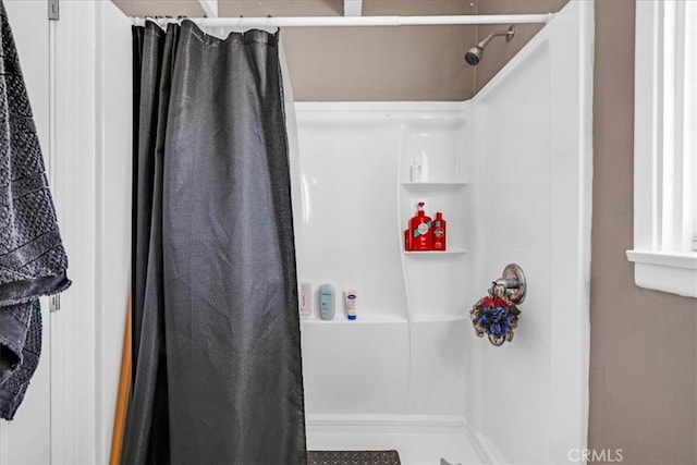 6558 Juniper Ave Unit 29, Palms, CA 92277 - full bathroom featuring curtained shower