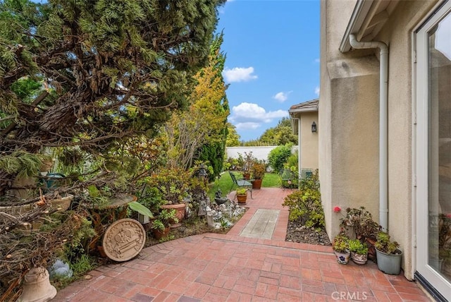 18 Corte Sevilla, San Clemente, CA 92673 - view of patio with fence