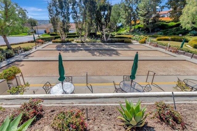 18 Corte Sevilla, San Clemente, CA 92673 - view of home's community with a bocce ball area