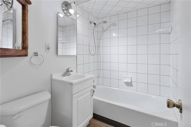 305 Beverly Ave, Barstow, CA 92311 - full bathroom featuring toilet, shower / bath combination, and vanity