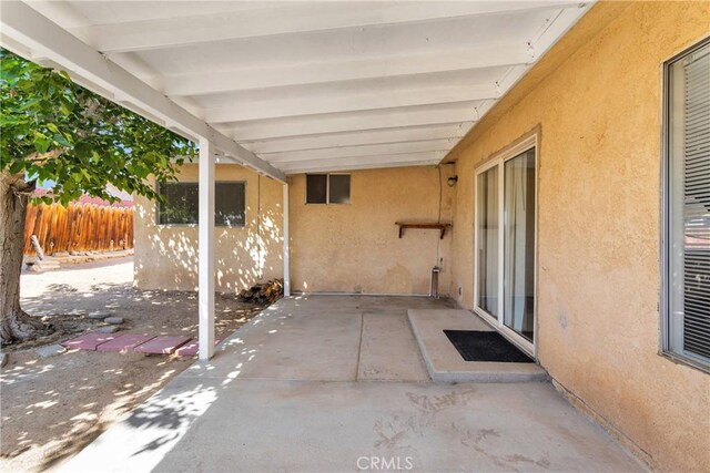 305 Beverly Ave, Barstow, CA 92311 - view of patio / terrace
