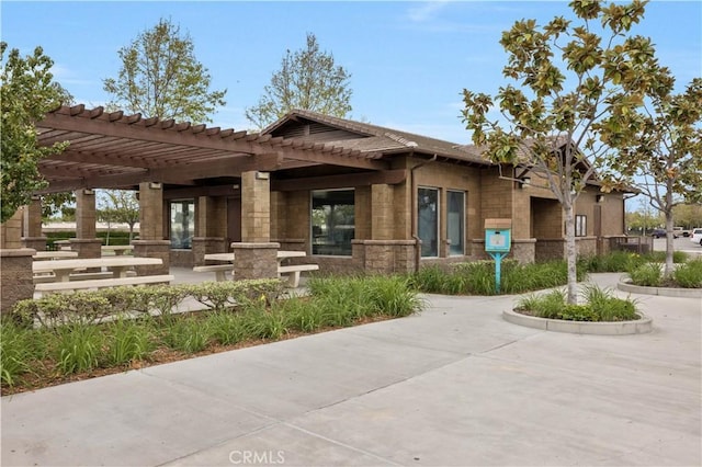 372 W Linden Dr, Orange, CA 92865 - surrounding community featuring a pergola