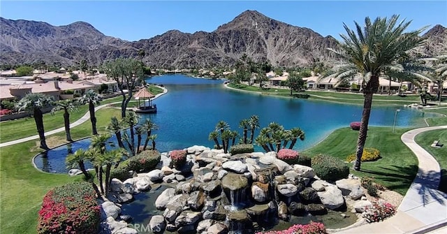 48143 Calle Seranas Ln, Quinta, CA 92253 - water view with a mountain view