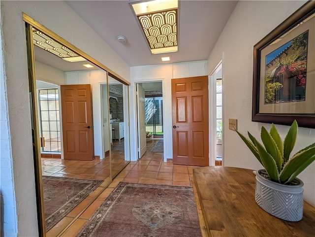 48143 Calle Seranas Ln, Quinta, CA 92253 - entrance foyer featuring light tile patterned floors