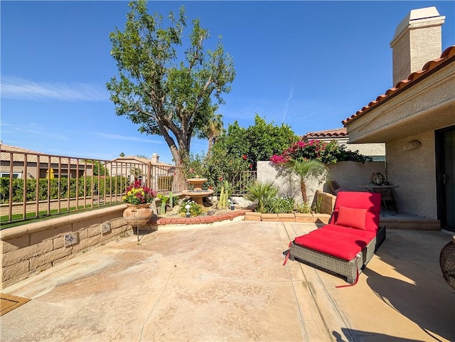 48143 Calle Seranas Ln, Quinta, CA 92253 - view of patio with a fenced backyard