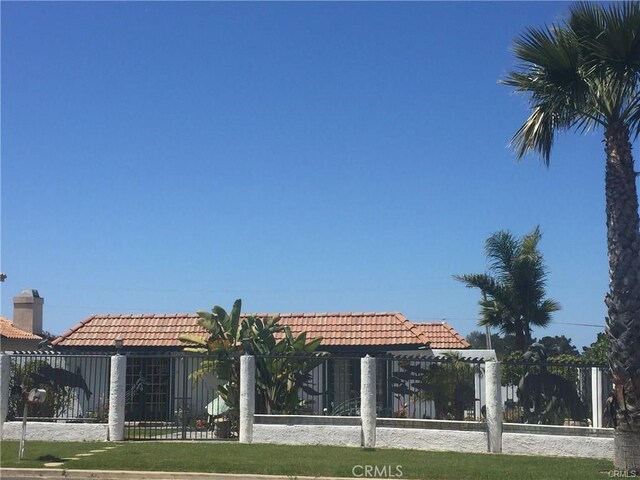 1150 Pacific Blvd, Oceano, CA 93445 - surrounding community with fence