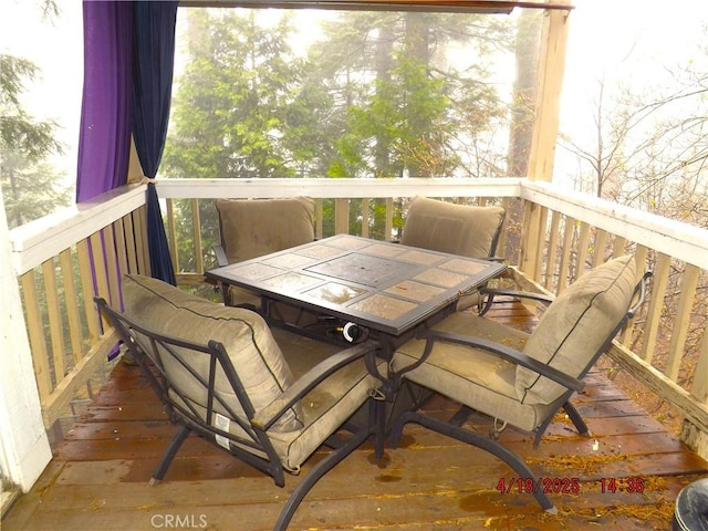848 Oakmont, Lake Arrowhead, CA 92352 - wooden terrace with outdoor dining area