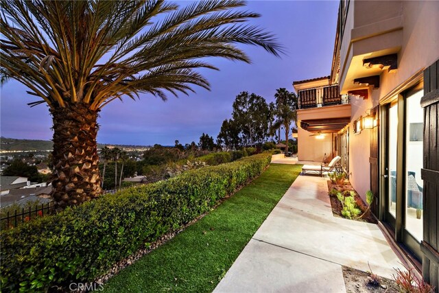 6 Riverstone, Laguna Niguel, CA 92677 - view of yard featuring a patio and a balcony