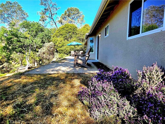 47180 Lookout Mountain Dr, Coarsegold, CA 93614 - view of yard with a patio area