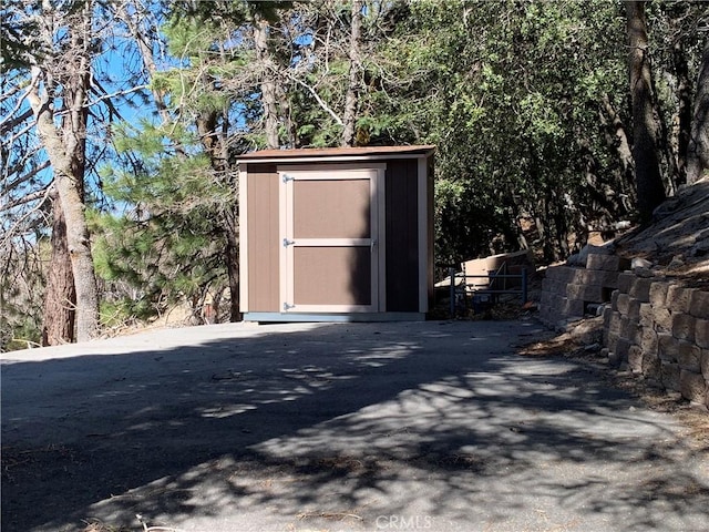 33010 Juniper Ln, Green Valley Lake, CA 92341 - view of shed