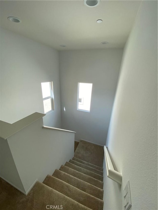 13110 Rosamond Ct, Hesperia, CA 92395 - view of stairway