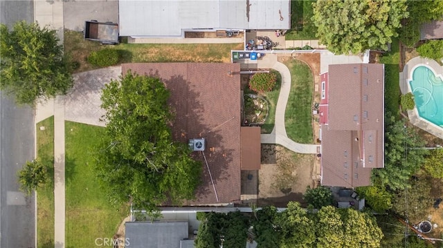 7744 Rhea Ave, Reseda, CA 91335 - bird's eye view of a pool area