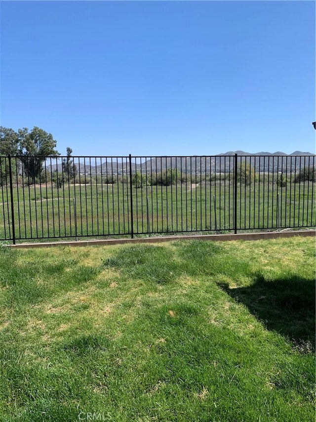 18810 Oakview Way, Lake Elsinore, CA 92530 - view of yard