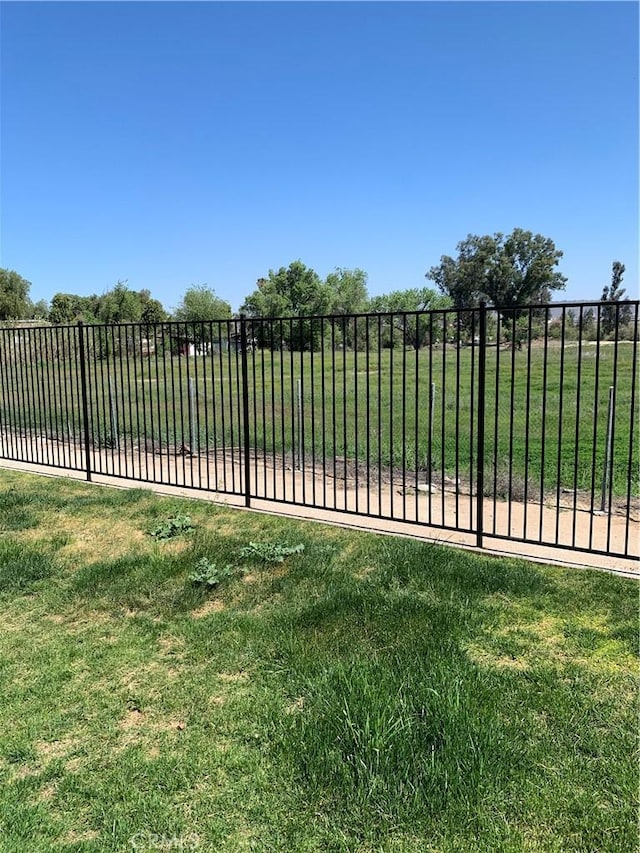 18810 Oakview Way, Lake Elsinore, CA 92530 - view of gate