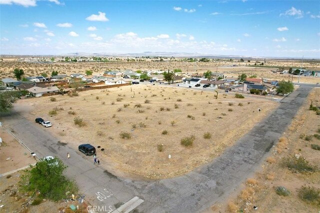 3 Aztec Ln, Adelanto, CA 92301