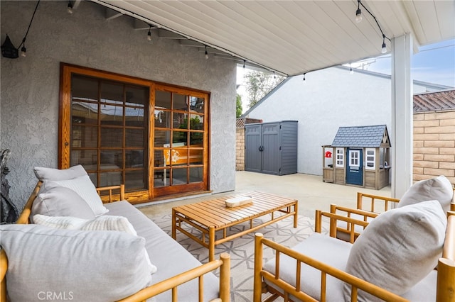 view of patio with outdoor lounge area