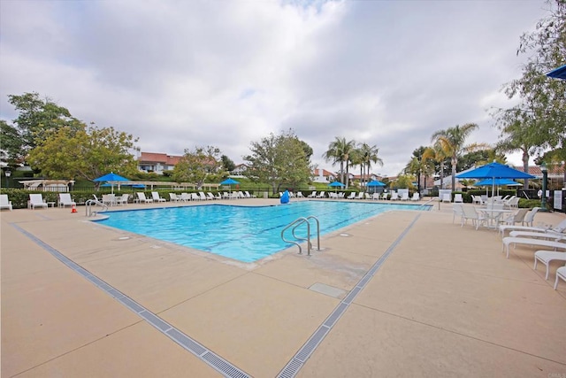 6017 Piros Way, Oceanside, CA 92056 - pool with a patio