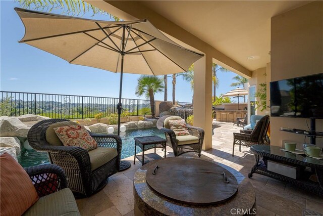 12 Santa Barbara Pl, Laguna Niguel, CA 92677 - view of patio / terrace featuring an outdoor living space, a fenced backyard, and outdoor dry bar