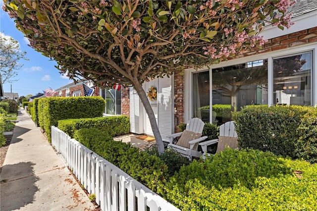 133 Morristown Ln, Costa Mesa, CA 92626 - view of side of property featuring brick siding