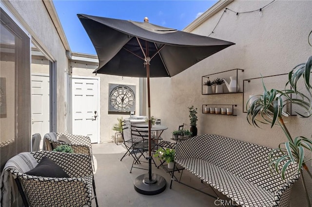 133 Morristown Ln, Costa Mesa, CA 92626 - view of patio / terrace