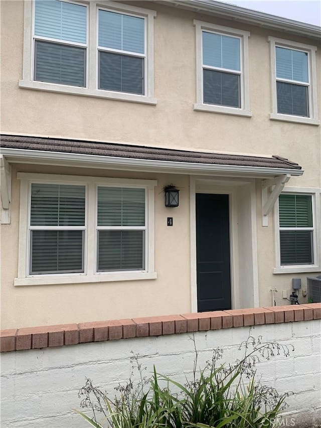 view of front of property with stucco siding