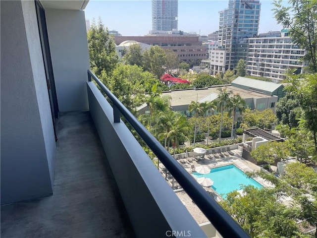 600 W 9th St Unit 902, Los Angeles, CA 90015 - balcony featuring a view of city and view of pool