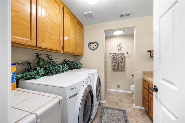 33435 Hubbard Rd, Acton, CA 93510 - laundry area with washer and dryer and a textured ceiling
