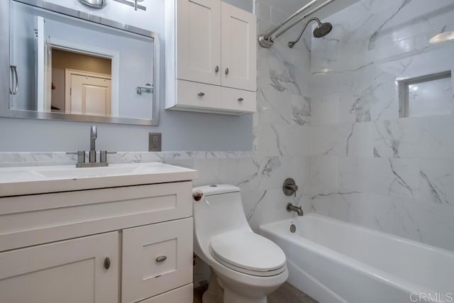 13522 Utopia Rd, Poway, CA 92064 - full bath featuring toilet, vanity, shower / bathtub combination, and tile walls