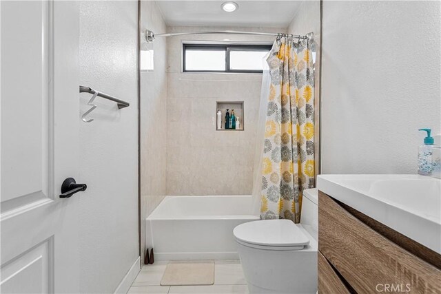 760 Featherwood Dr, Diamond Bar, CA 91765 - bathroom with toilet, shower / bath combo, a textured wall, and vanity