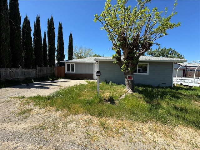 3723 Buckeye St, Clearlake, CA 95422 - exterior space featuring fence