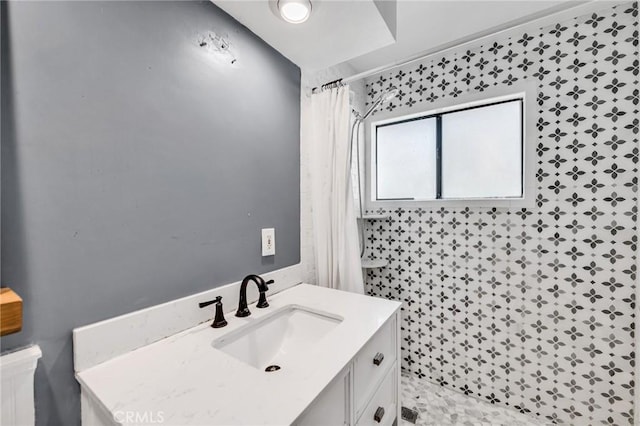 1341 E Harvest Moon St, West Covina, CA 91792 - full bathroom featuring curtained shower, vanity, and toilet