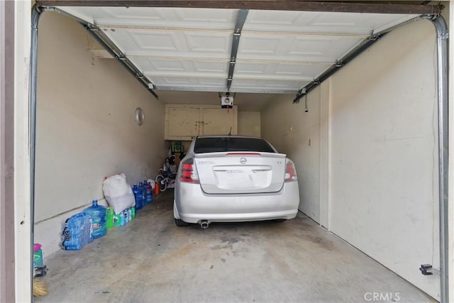 1010 Margarita Dr Unit B201, Corona, CA 92879 - garage with a garage door opener